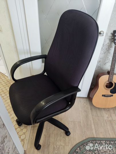 Компьютерное кресло
