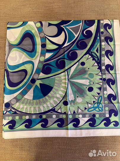 Палантин Emilio Pucci