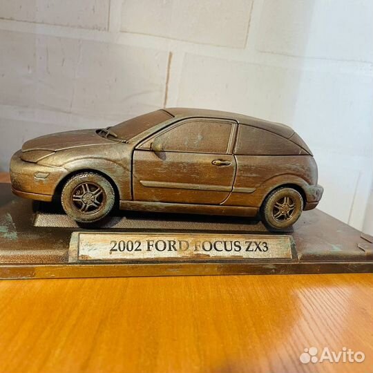 Коллекционная модель автомобиля Ford Focus