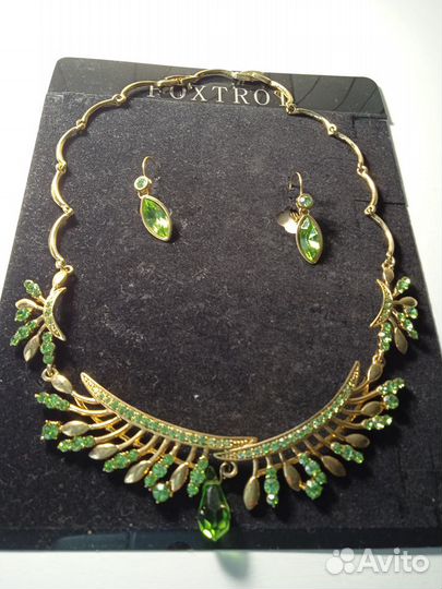 Колье с серьгами