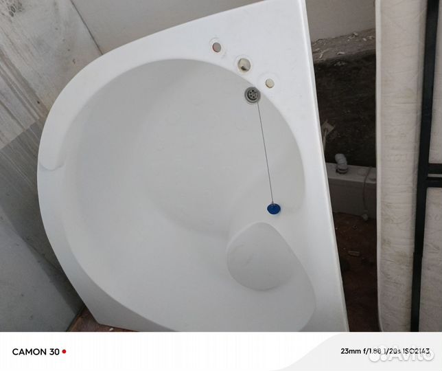 Ванная угловая бу