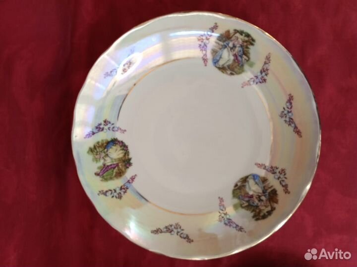 Тарелки и блюдо сервиз Романс 