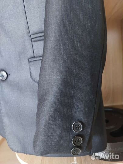 Костюм на мальчика, рост 152см