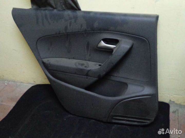 Volkswagen Polo 5 Дверная карта задняя левая