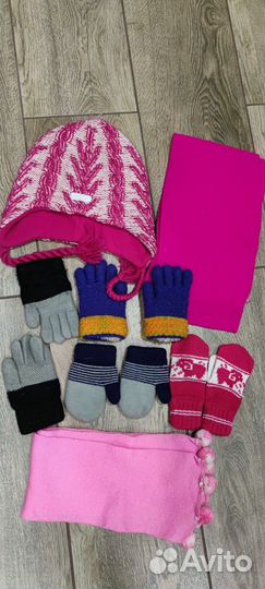 Отдам варежки, шапку и шарфы для малышей