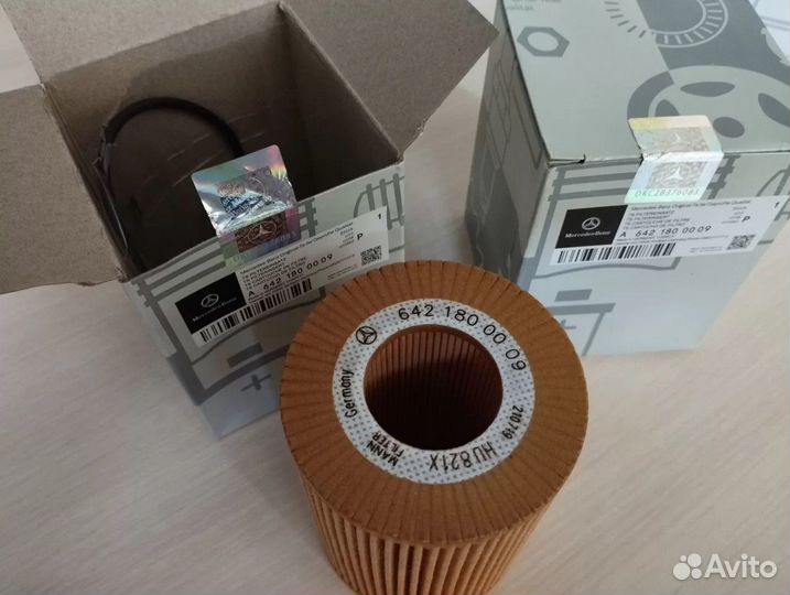 Фильтр масляный Mercedes A6421800009