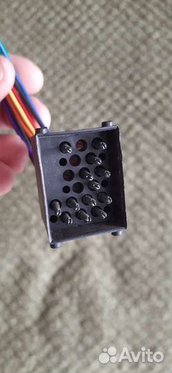 Переходник для подключения магнитолы