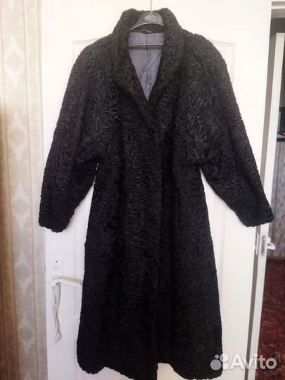 Шуба из меха каракули размер 50-52, новая
