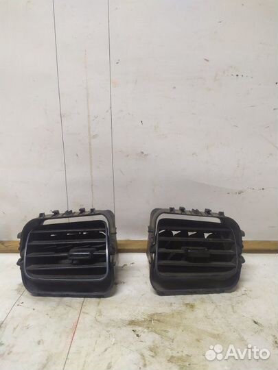 Дефлектор торпеды Renault Logan 2 L8 K7M 2016