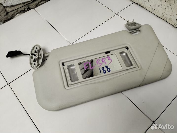 Козырек солнцезащитный Focus 3