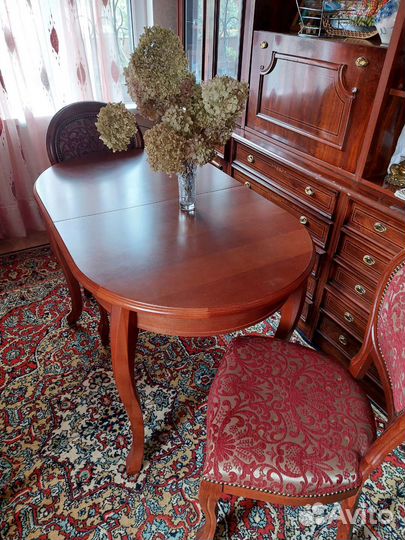 Гарнитур столовая