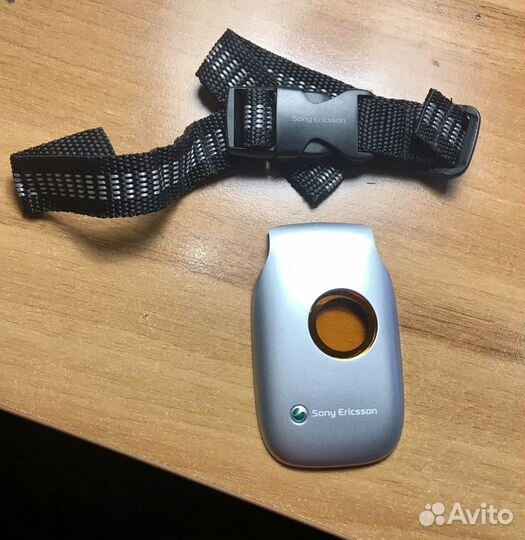 Съемная панель для Sony Ericsson Z200