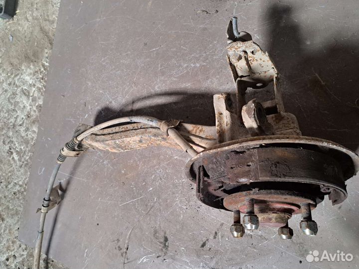 Цапфа задняя правая в сборе Hyundai Sonata 3