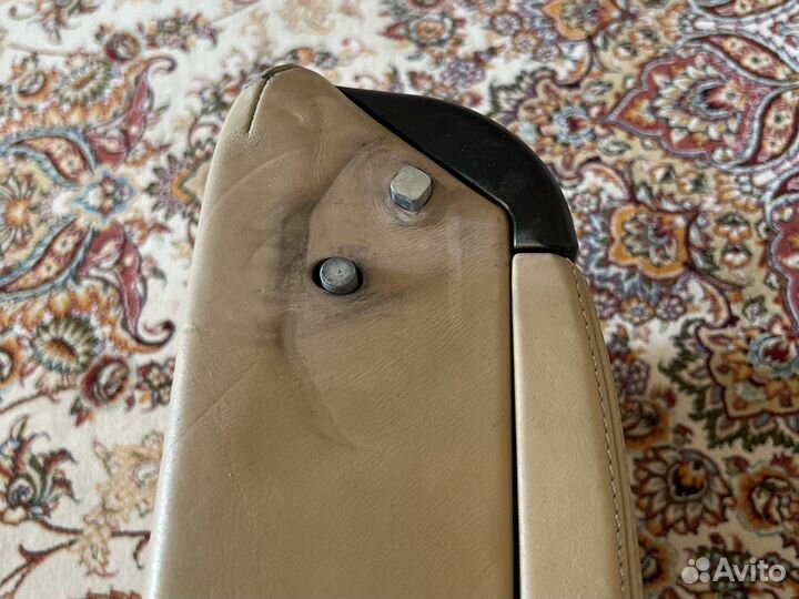 Подлокотник задний мерседес 211