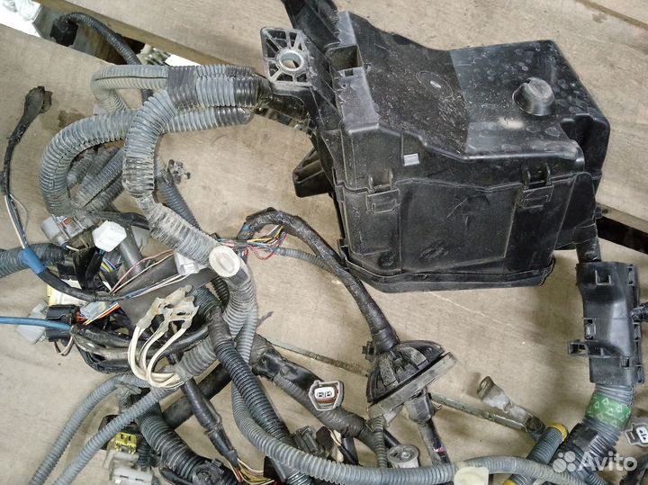 Toyota RAV4 (XA30) lll проводка (коса) подкапотная