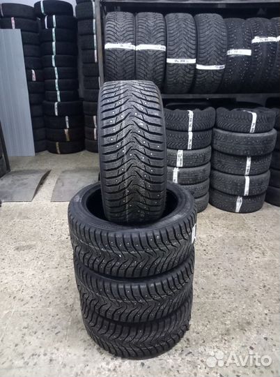 Kumho WinterCraft Ice WI31 205/50 R17 93T