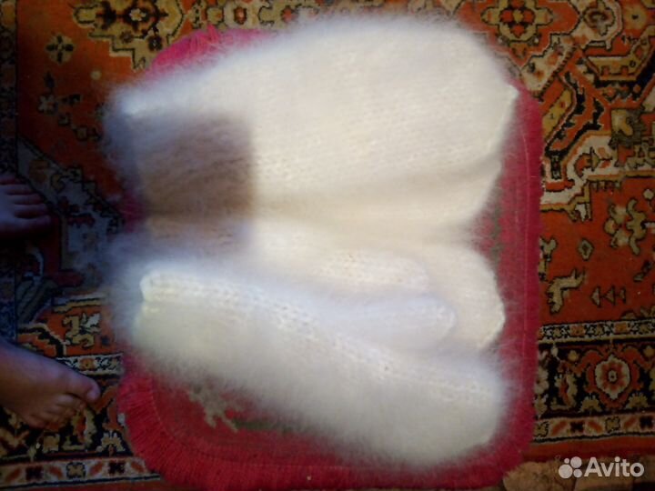 Пуховые варежки, носки