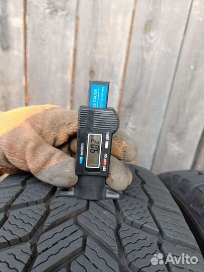 Michelin X-Ice Snow 215/50 R17