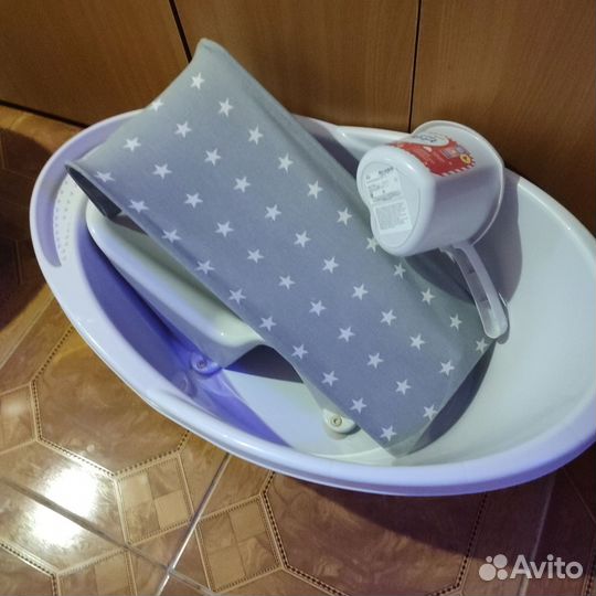 Ванночка для купания с горкой