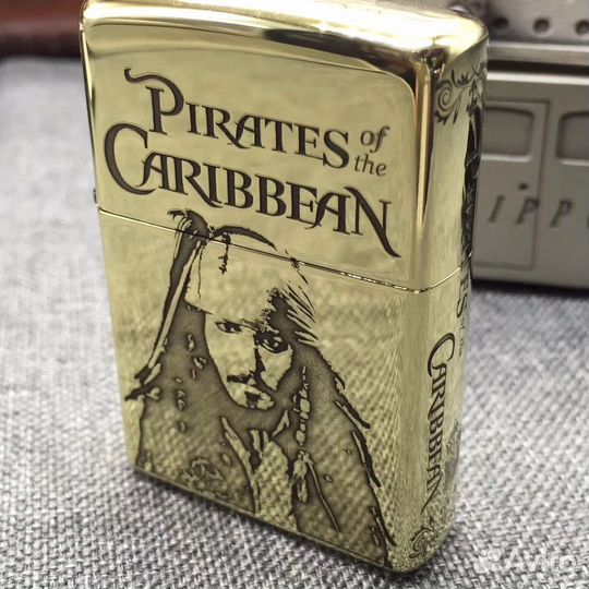 Zippo- Пираты + кремни и кейс в подарок