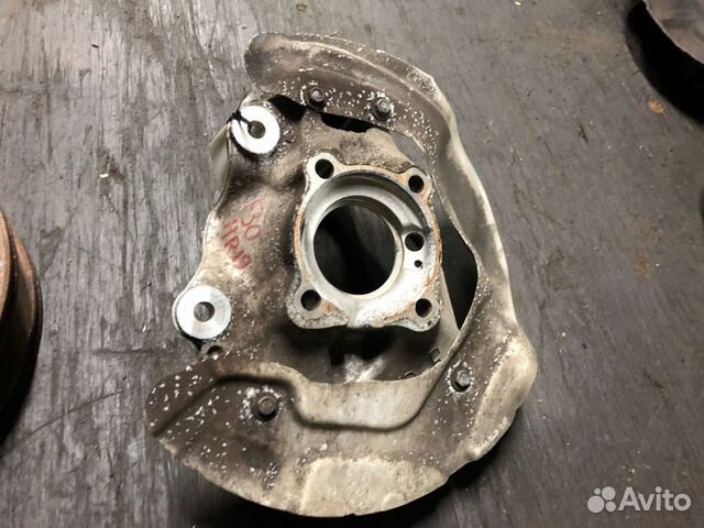 Кулак поворотный перед. прав. BMW F30