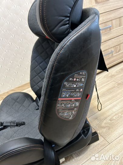 Автомобильное кресло babycare