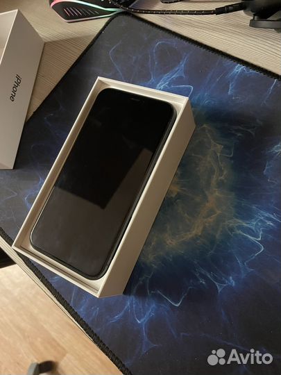 iPhone Xr, 128 ГБ