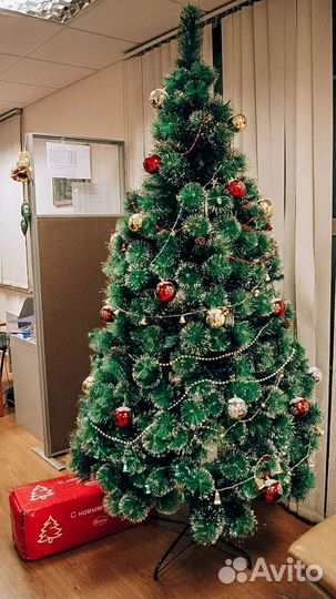 Елка искусственная