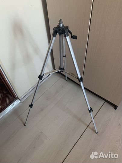 Штатив универсальный, строительный