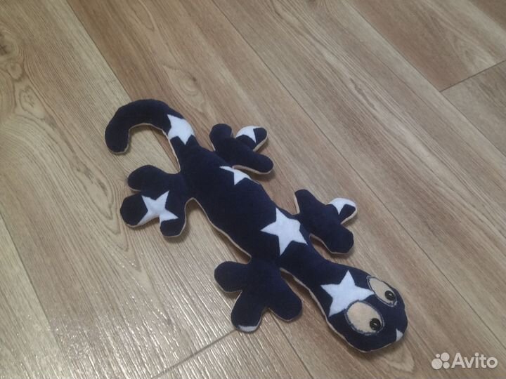 Вязаные игрушки ручной работы ящерица