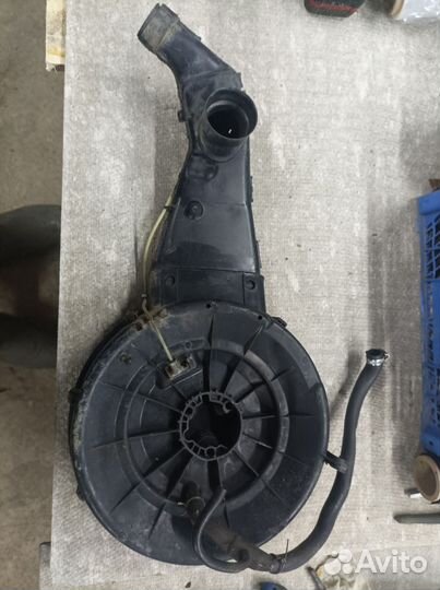 Корпус воздушного фильтра Opel Ascona