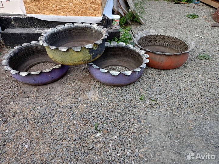 Цветник из колёс