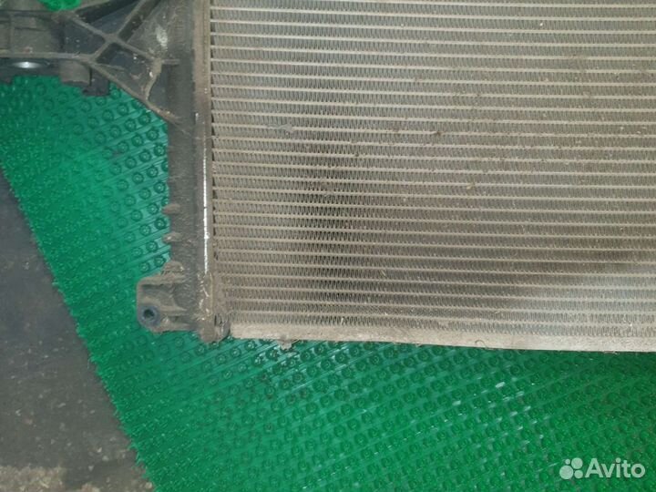 Радиатор охлаждения основной Вольво s80 АКПП
