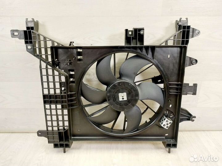 Вентилятор радиатора Renault Duster