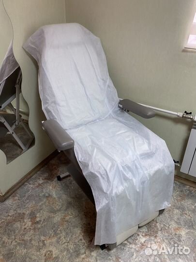 Кресло для педикюра, ресниц, шугаринга, массажа