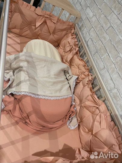 Бортики в кроватку для девочки