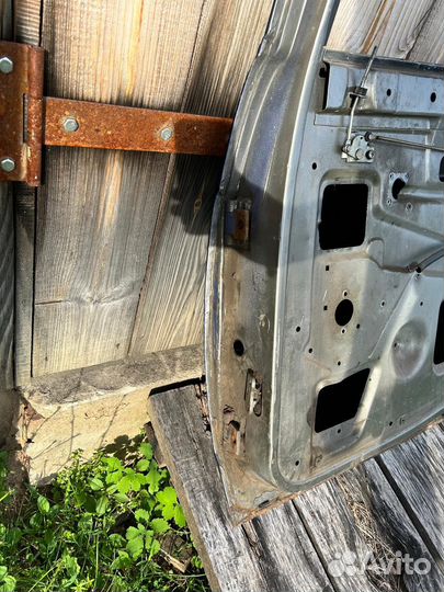 Дверь задняя правая на ваз 2110