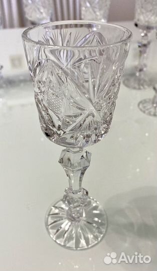 Хрустальные бокалы рюмки