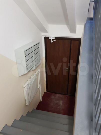 Доля в 2-к. квартире, 52,4 м², 1/3 эт.