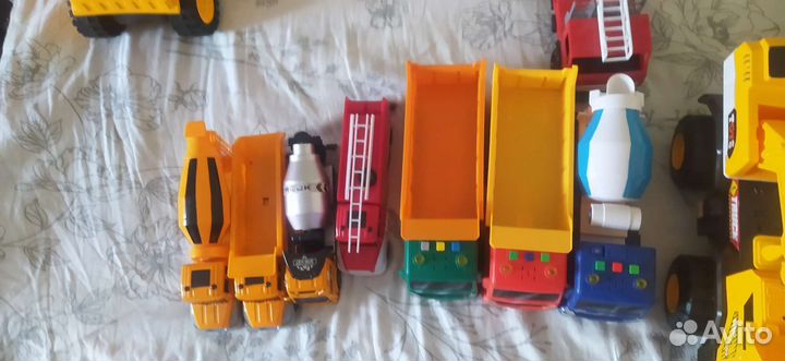 Трактор с прицепом, машинки