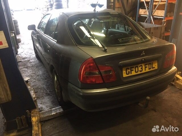 Разбор на запчасти Mitsubishi Carisma