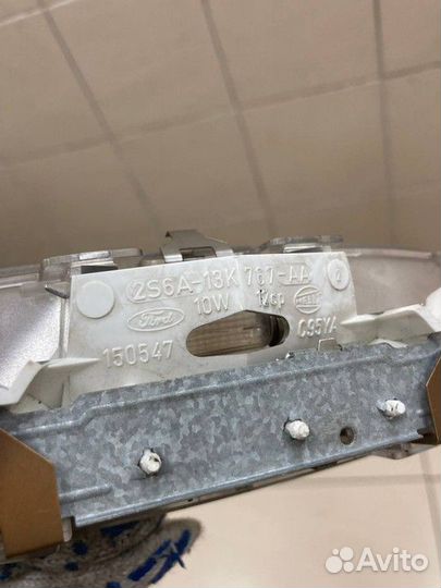 Плафон внутреннего освещения Ford Mondeo