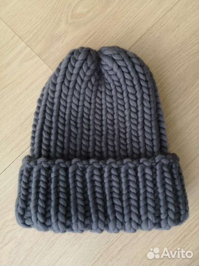 Женская шапка