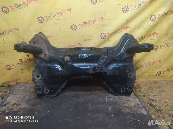 Подрамник Peugeot 206