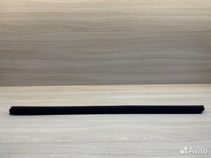 Уплотнитель стекла двери внутренний передний
