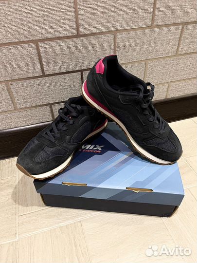 Кроссовки женские demix