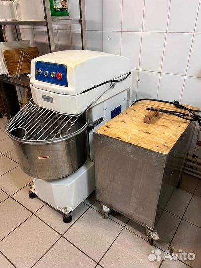 Тестомес спиральный Gastromix HS50B