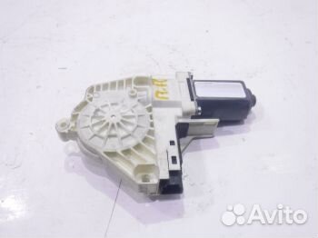 Моторчик переднего правого стеклоподъемника