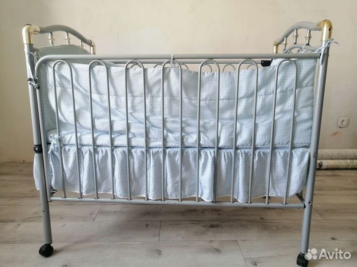 Детская кроватка с люлькой б/у
