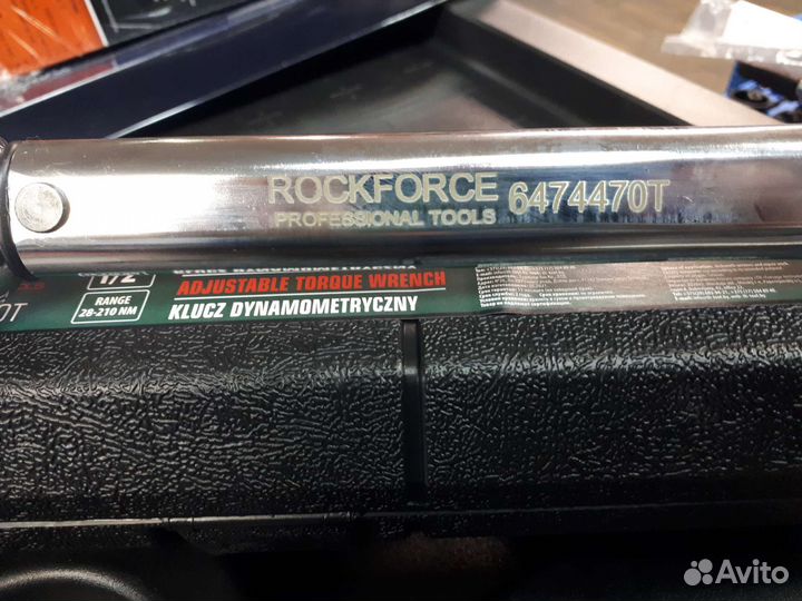 Динамометрический ключ 1/2 28-210Нм Rockforce